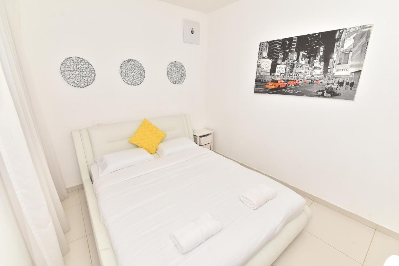 Ferienwohnung דירת גן דלוקס Eilat Exterior foto